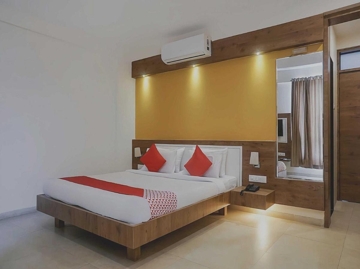 Collection O Sanskruti Resort شيردي المظهر الخارجي الصورة